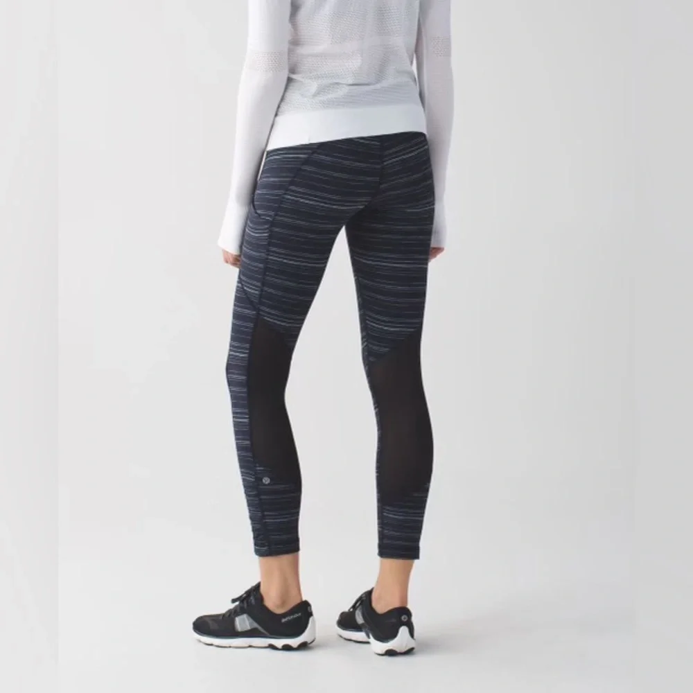 Lululemon Speed Crop Cyber Stripe Naval Blue Black Leggings